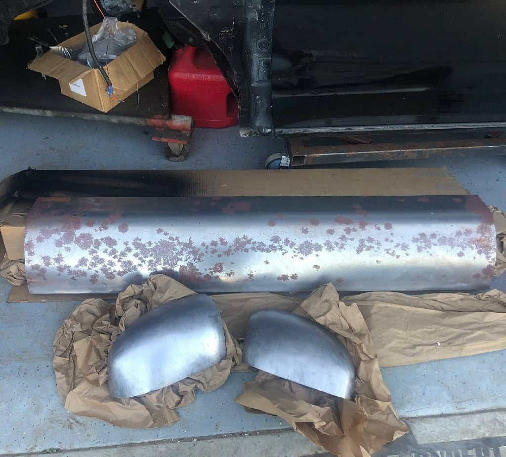 05-15 Toyota Tacoma Rollpan Curved with End Caps