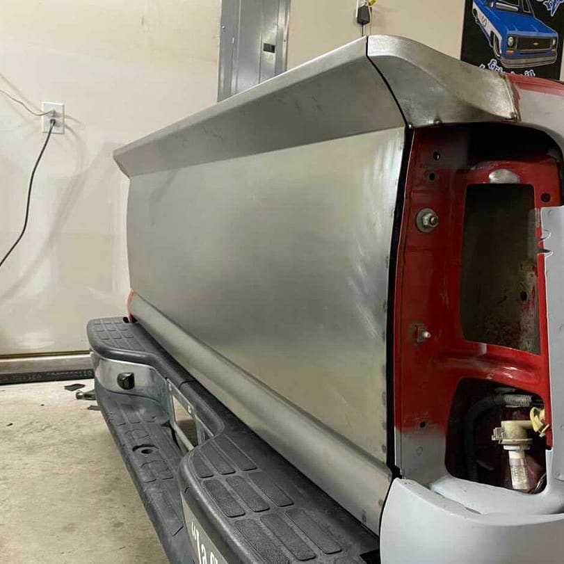 99-06 Chevy Truck Tailgate Skin W/ Pro Touring WING and Bed Caps